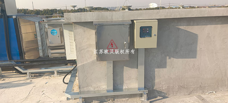 太倉小學(xué)太陽能空氣能熱水集成系統(tǒng)工程